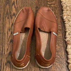Toms shoes